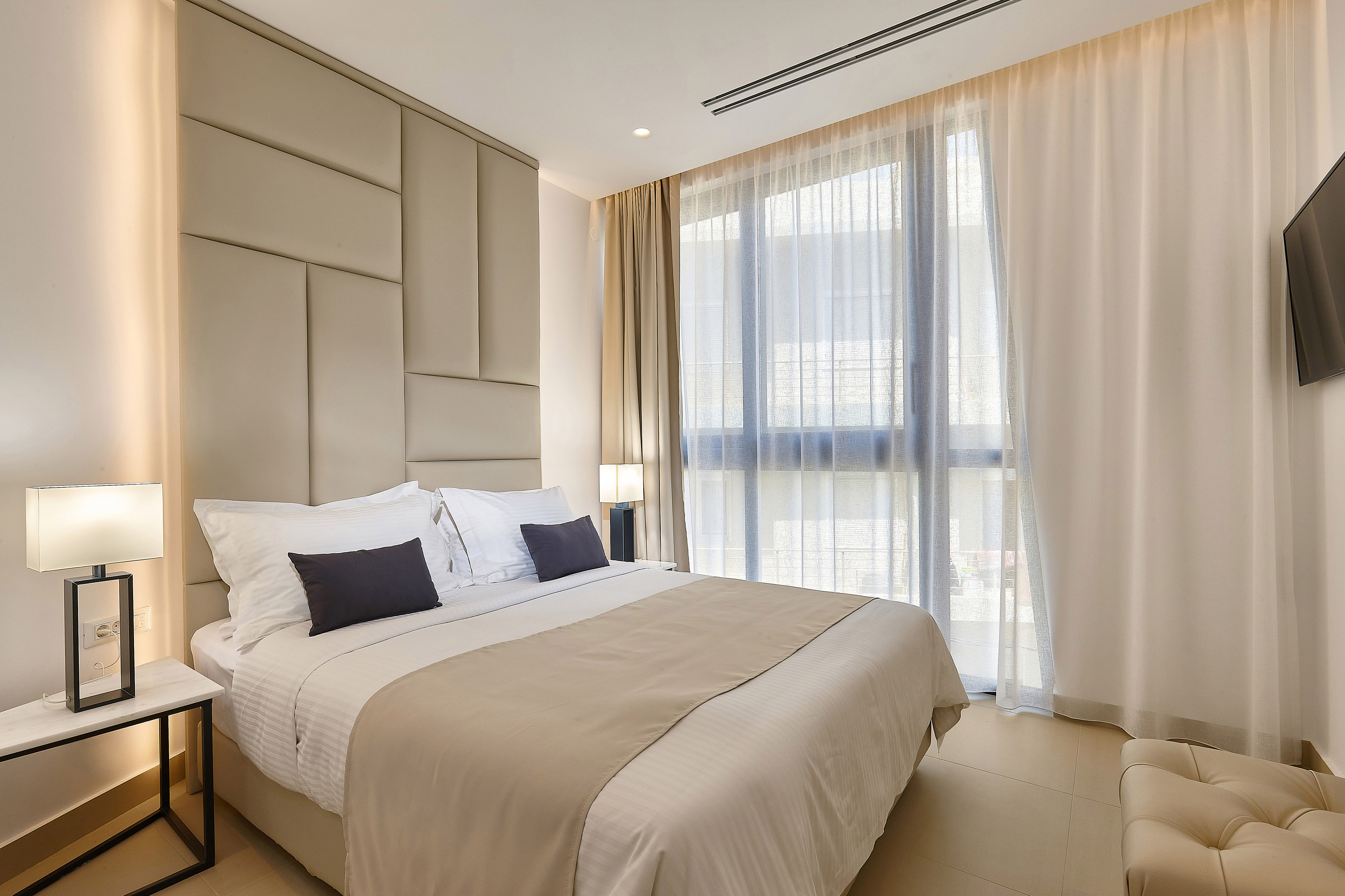 One Bedroom Apartment